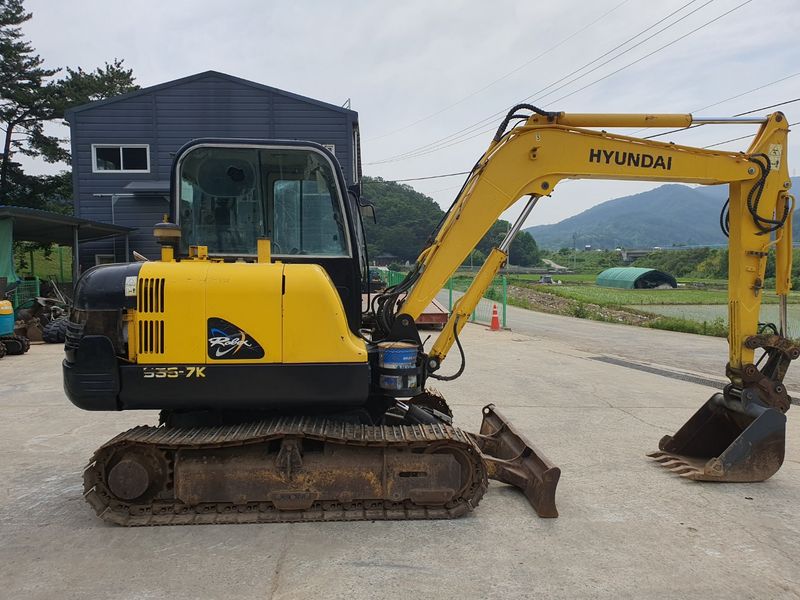 중고굴삭기 김동윤님의 장터 판매 상품 [부가세없는 농장용02 중고굴삭기 현대R555-7K] 첨부 사진