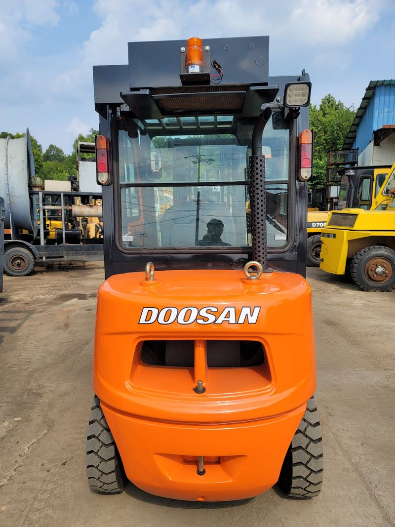 박진성님의 장터 판매 상품 [<판매완료> 3톤 지게차 자동발 2011년 에어컨] 첨부 사진