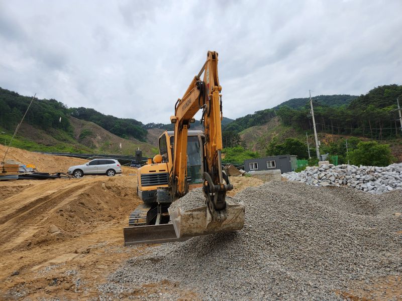 오이20125님의 장터 판매 상품 [현대02굴삭기] 첨부 사진