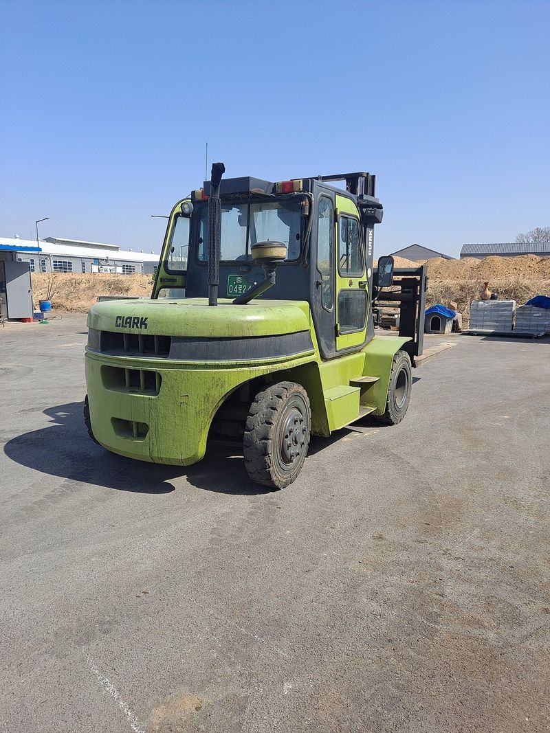 이재창님의 장터 판매 상품 [클라크 지게차 7톤] 첨부 사진