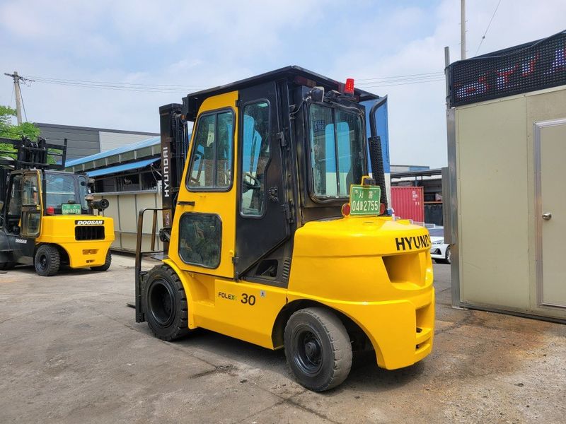 한효진님의 장터 판매 상품 [현대 3톤 3단 디젤지게차 자동발지게차] 첨부 사진