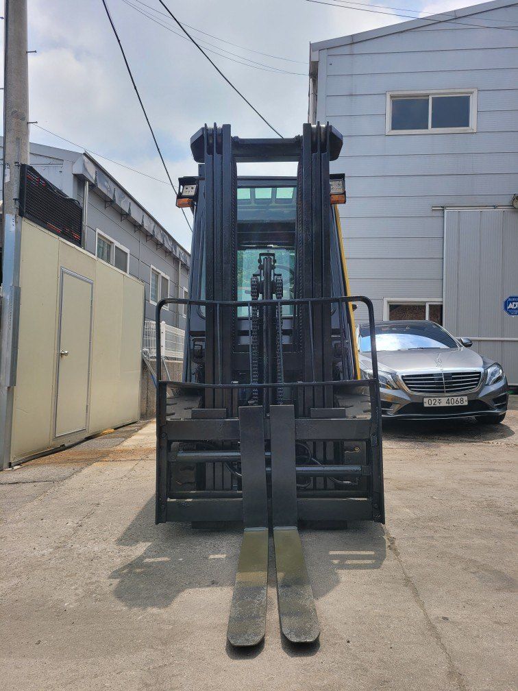 한효진님의 장터 판매 상품 [현대 3톤 3단 디젤지게차 자동발지게차] 첨부 사진