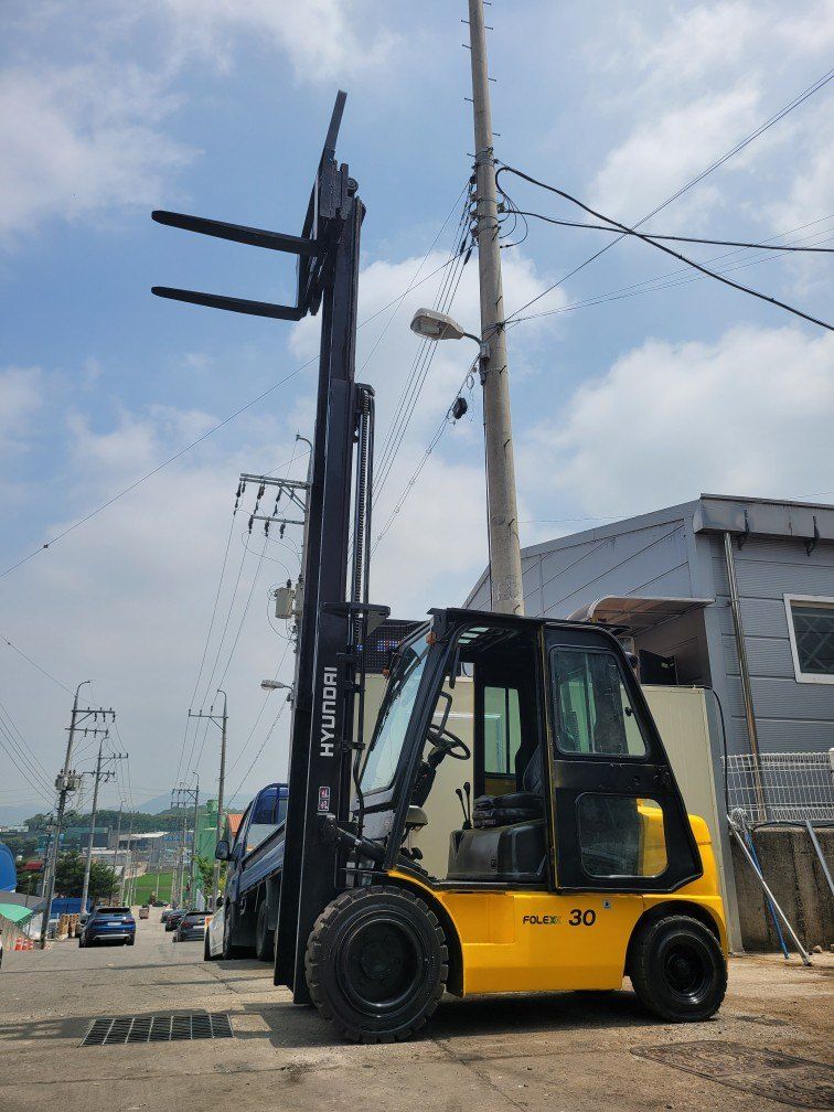한효진님의 장터 판매 상품 [현대 3톤 3단 디젤지게차 자동발지게차] 첨부 사진