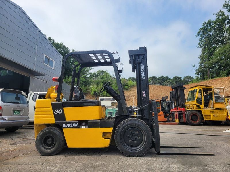 한효진님의 장터 판매 상품 [두산 3톤 디젤지게차 습식브레이크] 첨부 사진