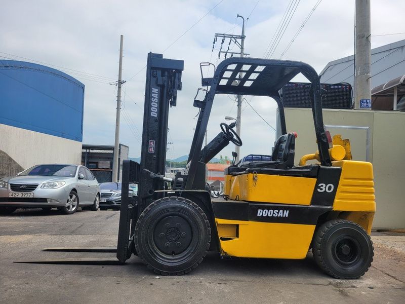 한효진님의 장터 판매 상품 [두산 3톤 디젤지게차 습식브레이크] 첨부 사진