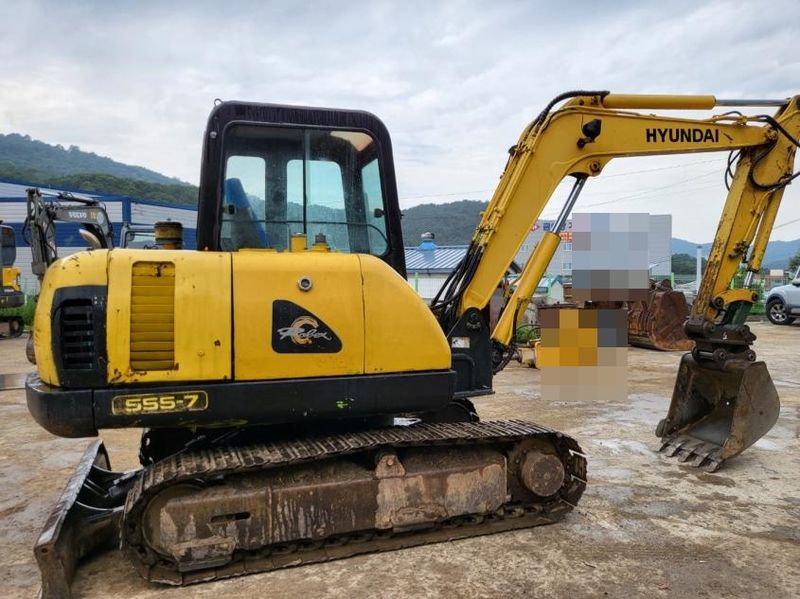 중고굴삭기 김동윤님의 장터 판매 상품 [무넘버02중고굴삭기 2003년식 현대R555 MVP] 첨부 사진