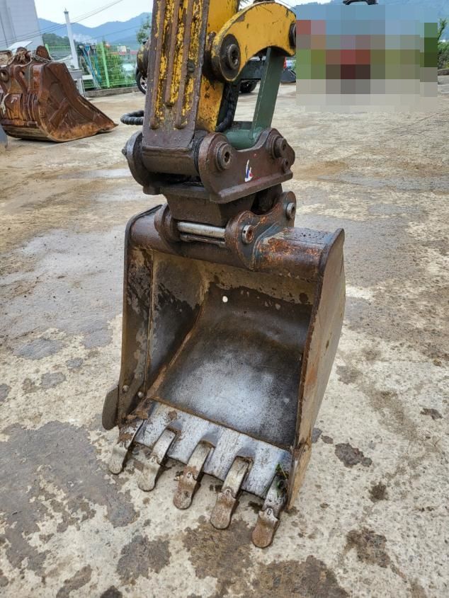 중고굴삭기 김동윤님의 장터 판매 상품 [무넘버02중고굴삭기 2003년식 현대R555 MVP] 첨부 사진