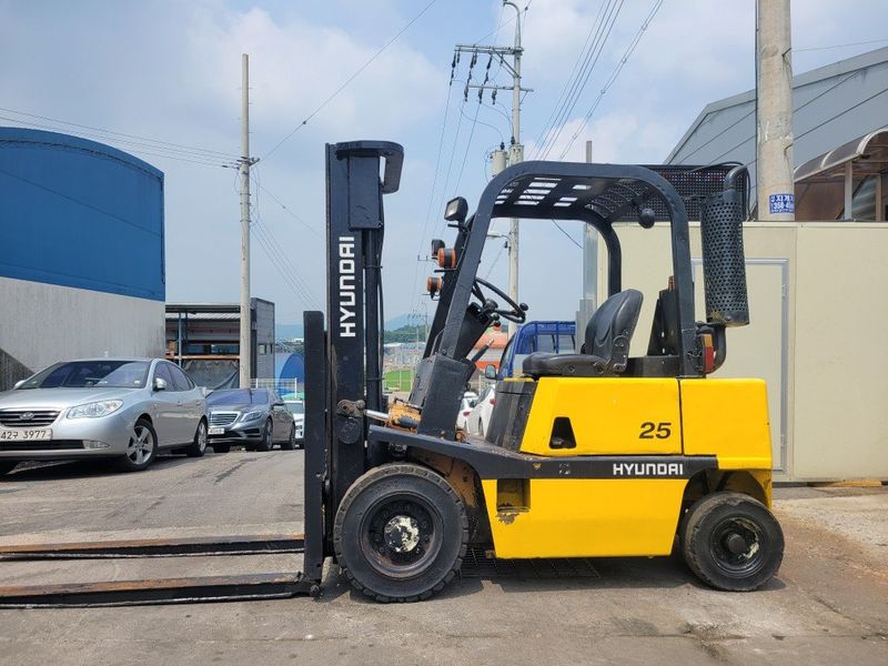 한효진님의 장터 판매 상품 [ 현대 PF 2.5톤 디젤지게차] 첨부 사진