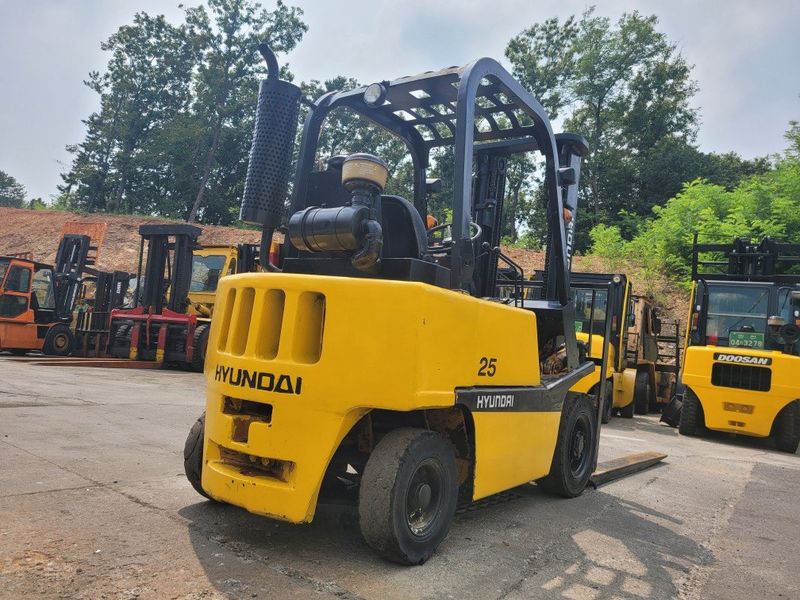 한효진님의 장터 판매 상품 [ 현대 PF 2.5톤 디젤지게차] 첨부 사진