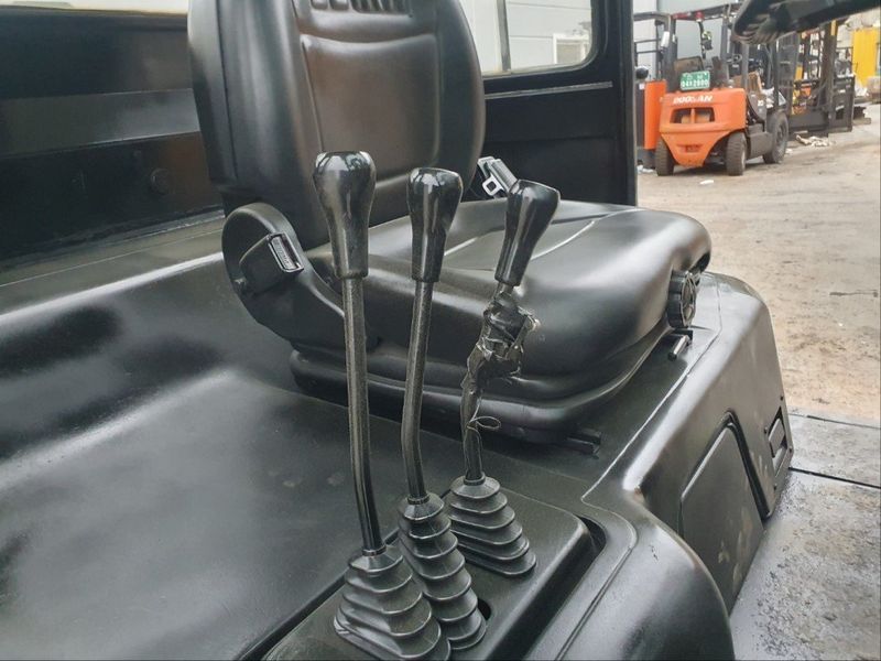 한효진님의 장터 판매 상품 [중고지게차 클라크 7톤 디젤지게차 풀옵션] 첨부 사진