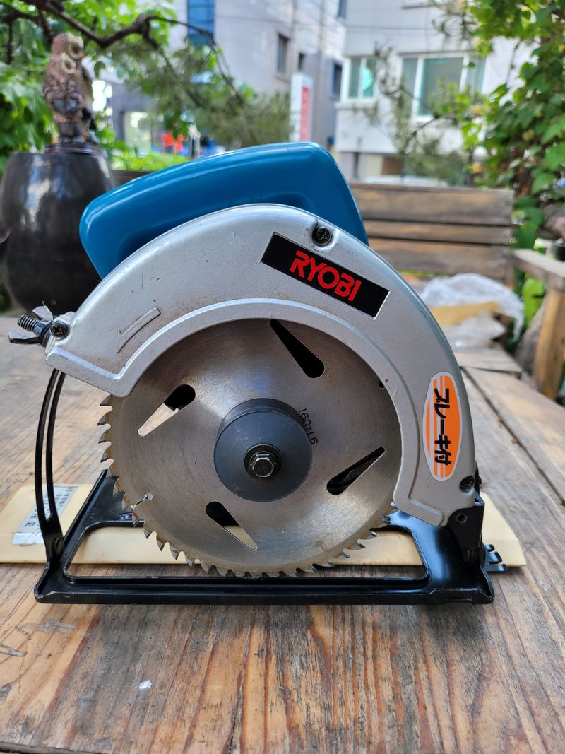 장터 상품 [일제 료비110v 원형톱] 썸네일