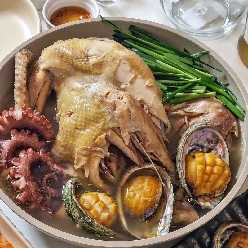 알 수 없음님의 장터 판매 상품 [해신탕   전복 문어 삼계탕] 첨부 사진