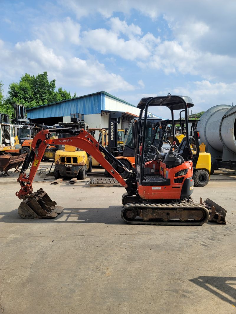 박진성님의 장터 판매 상품 [<판매완료> 구보다 017 미니굴삭기 2018년] 첨부 사진