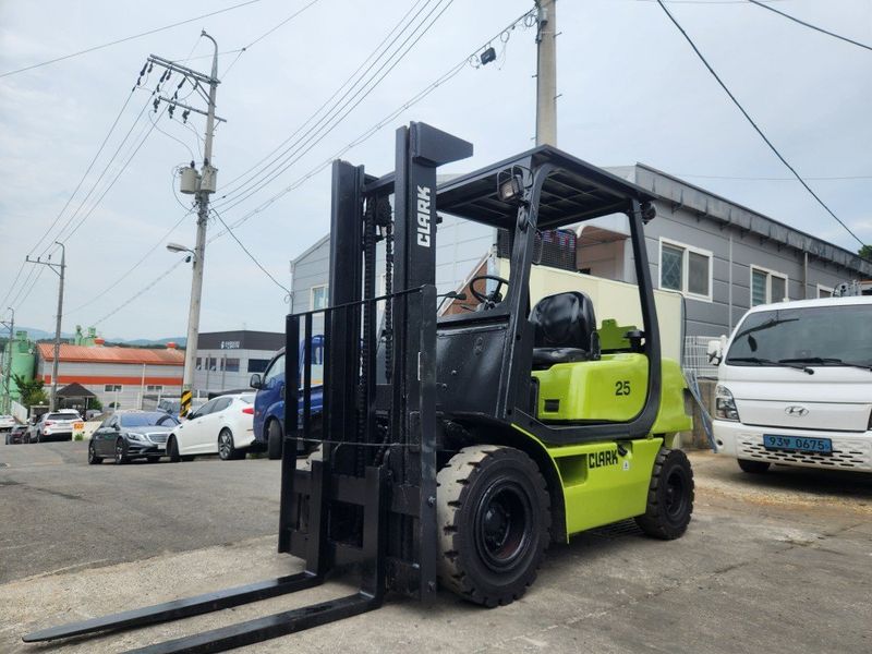 한효진님의 장터 판매 상품 [클라크 2.5톤 디젤지게차] 첨부 사진