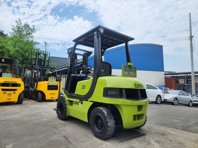 한효진님의 장터 판매 상품 [클라크 2.5톤 디젤지게차] 첨부 사진